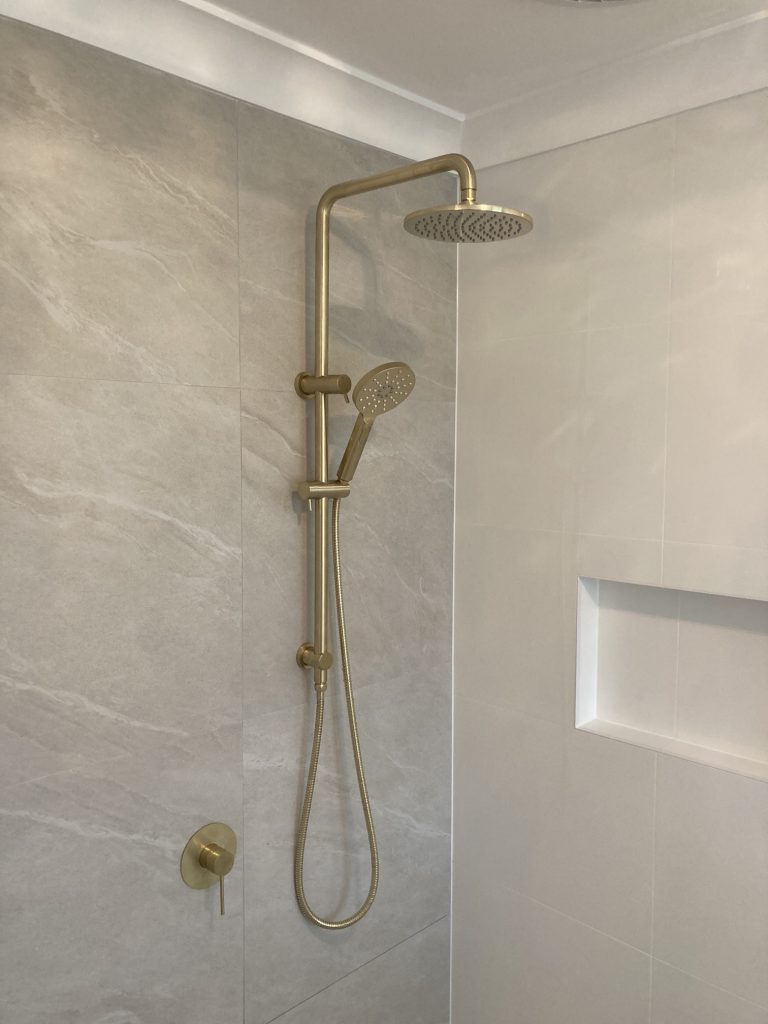 Bath 8 Bath 8